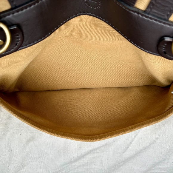 Filson Medium Rugged Twill Field Bag - Picture 13 of 16